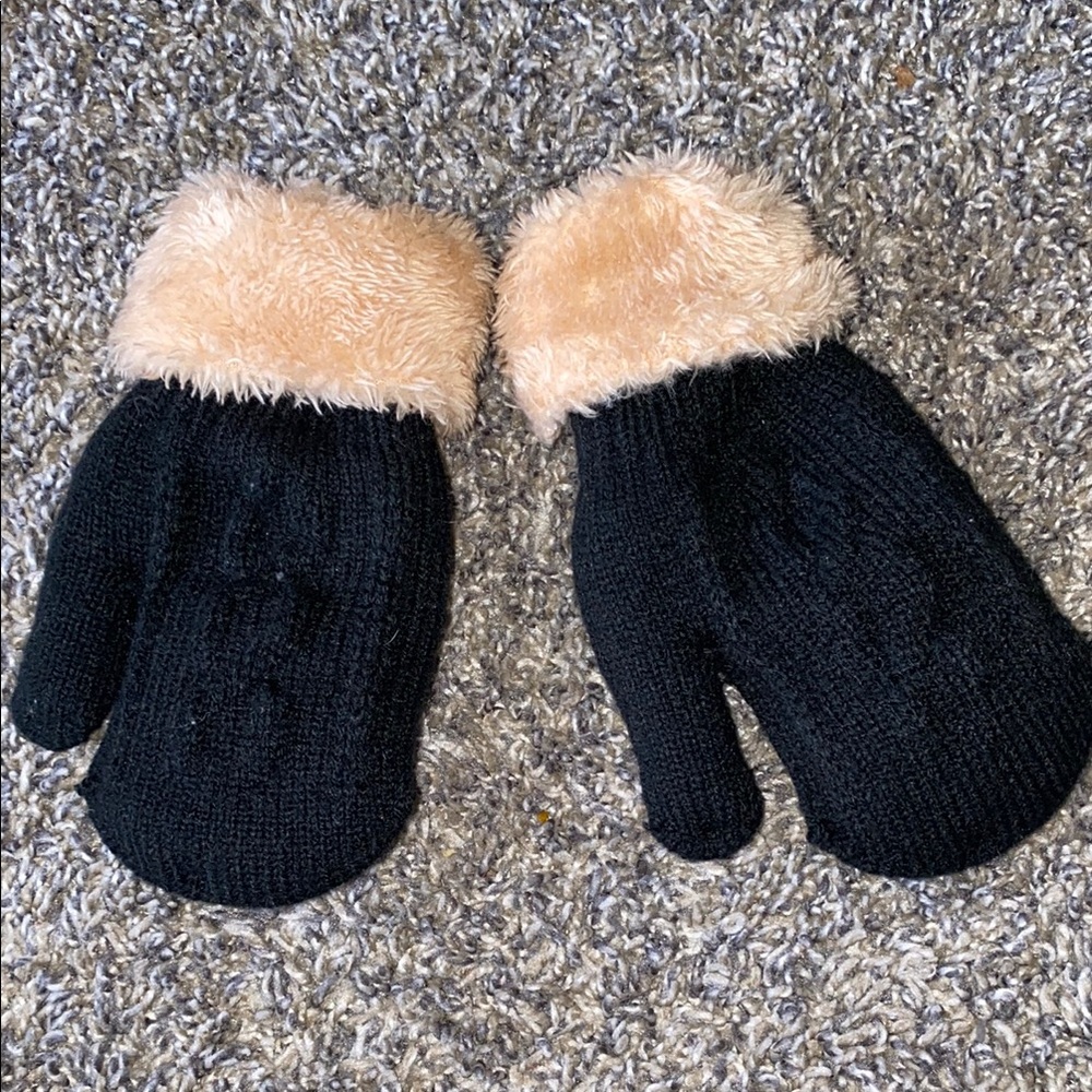 Cozy Black and Cream Kids Mittens
